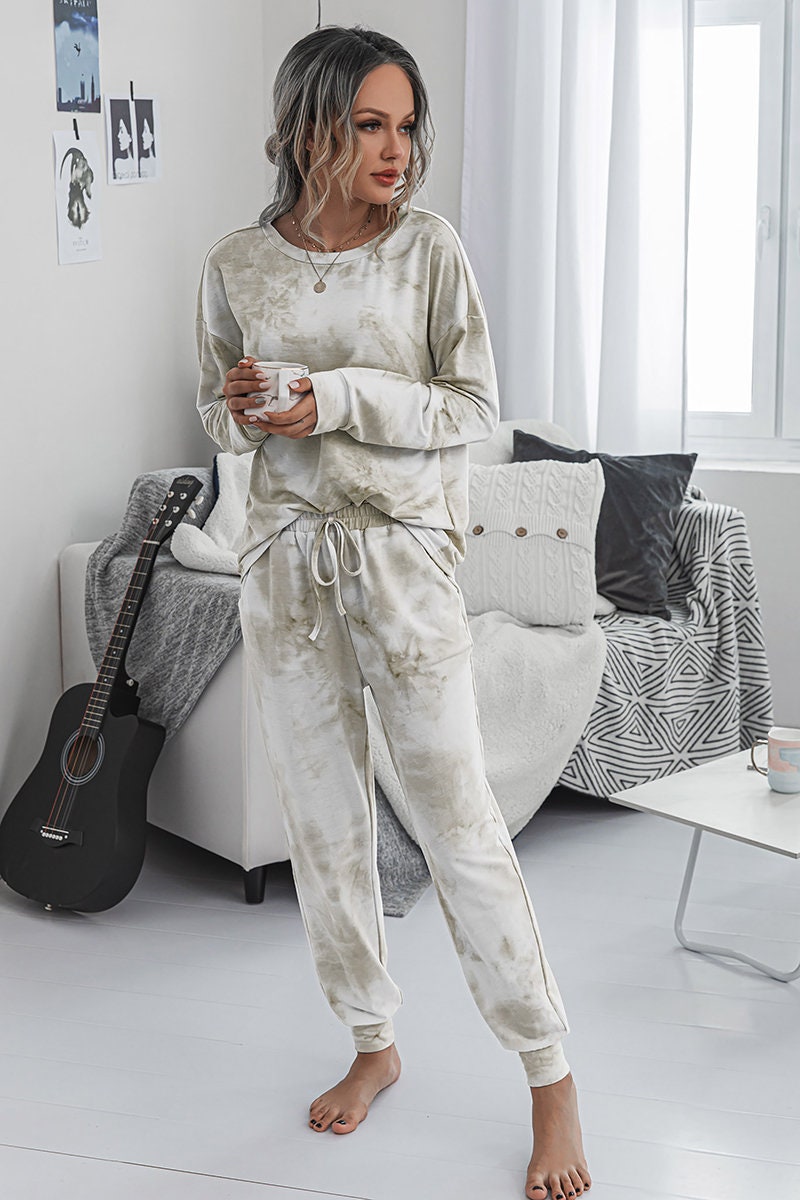 Comfy Round Neck Tie Dye Women Top and Pants Set