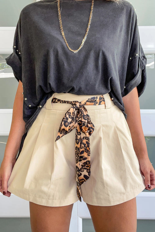 Leopard Contrast Sash Belt Pleated Wide Leg Shorts