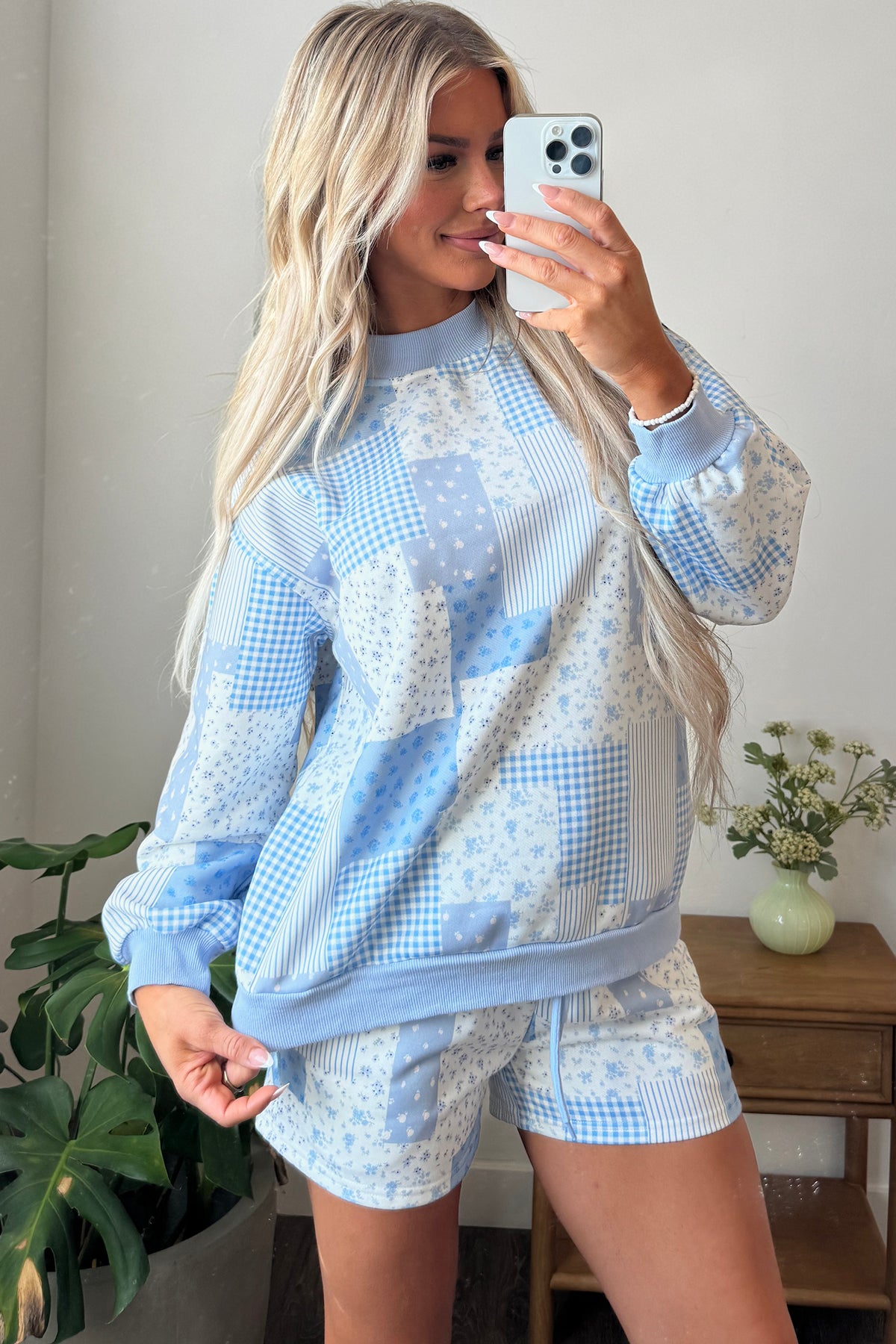 Patchwork Floral Print Drop Shoulder Baggy Pullover Drawstring Shorts Set