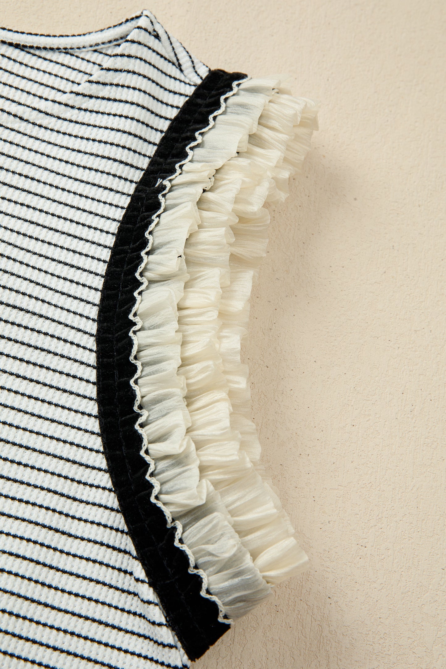 Black Stripe Contrasted Ruffle Trim Casual Tank Top