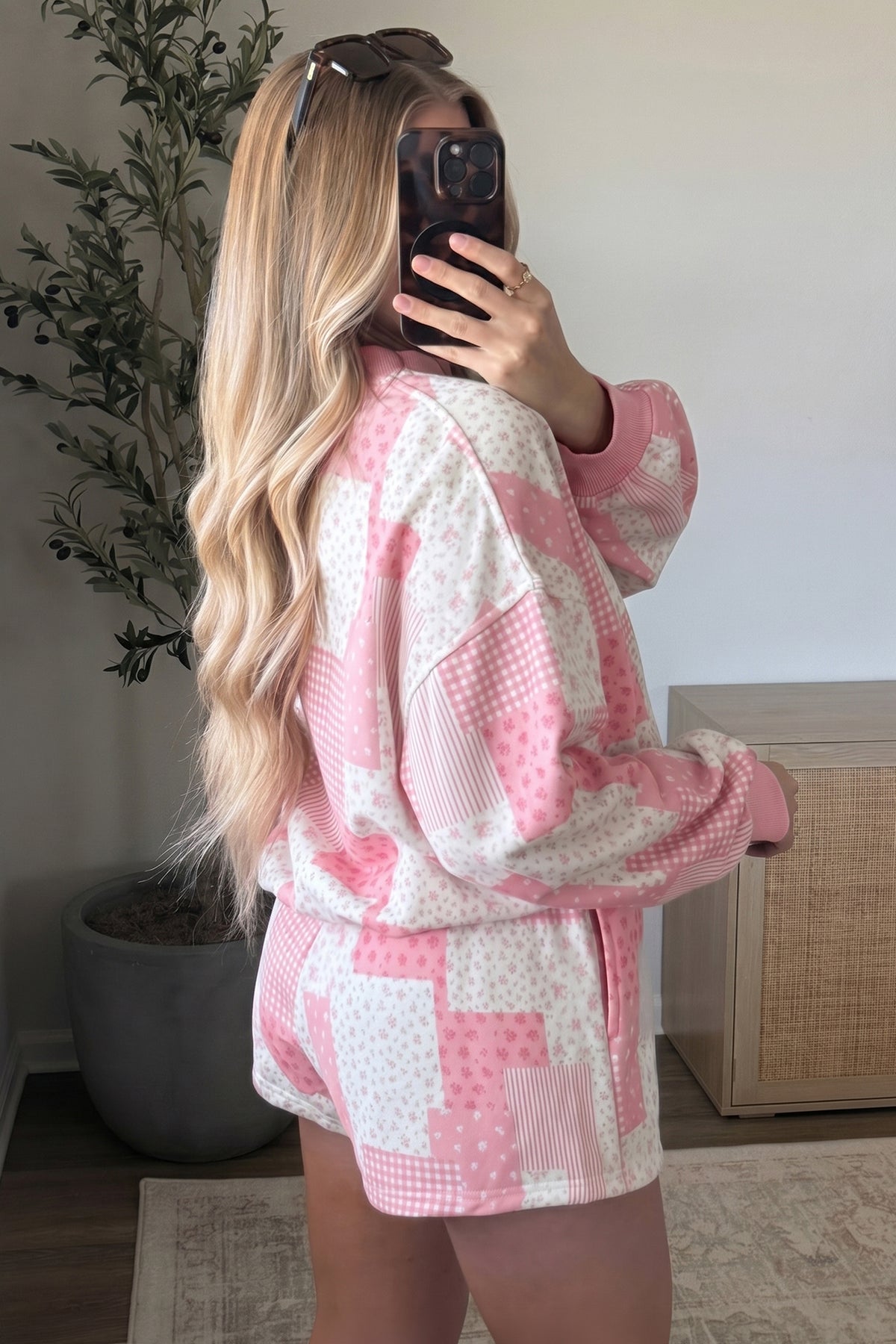 Patchwork Floral Print Drop Shoulder Baggy Pullover Drawstring Shorts Set