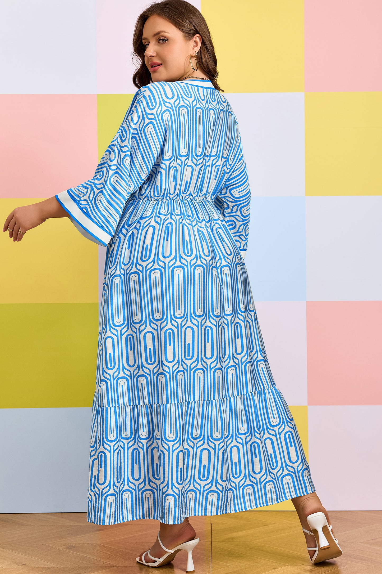 Plus Size Geometric Print Contrast Trim V Neck Bracelet Sleeve Long Dress